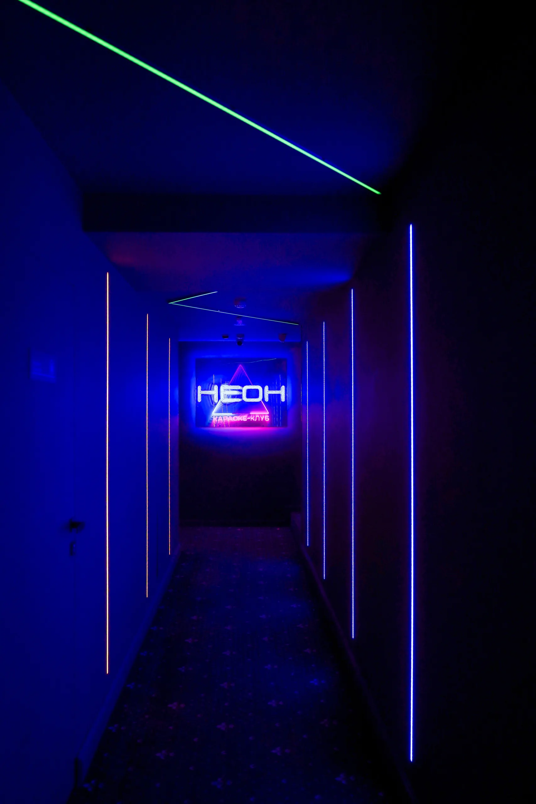 Караоке клуб (бар) НЕОН Москва м. Бауманская