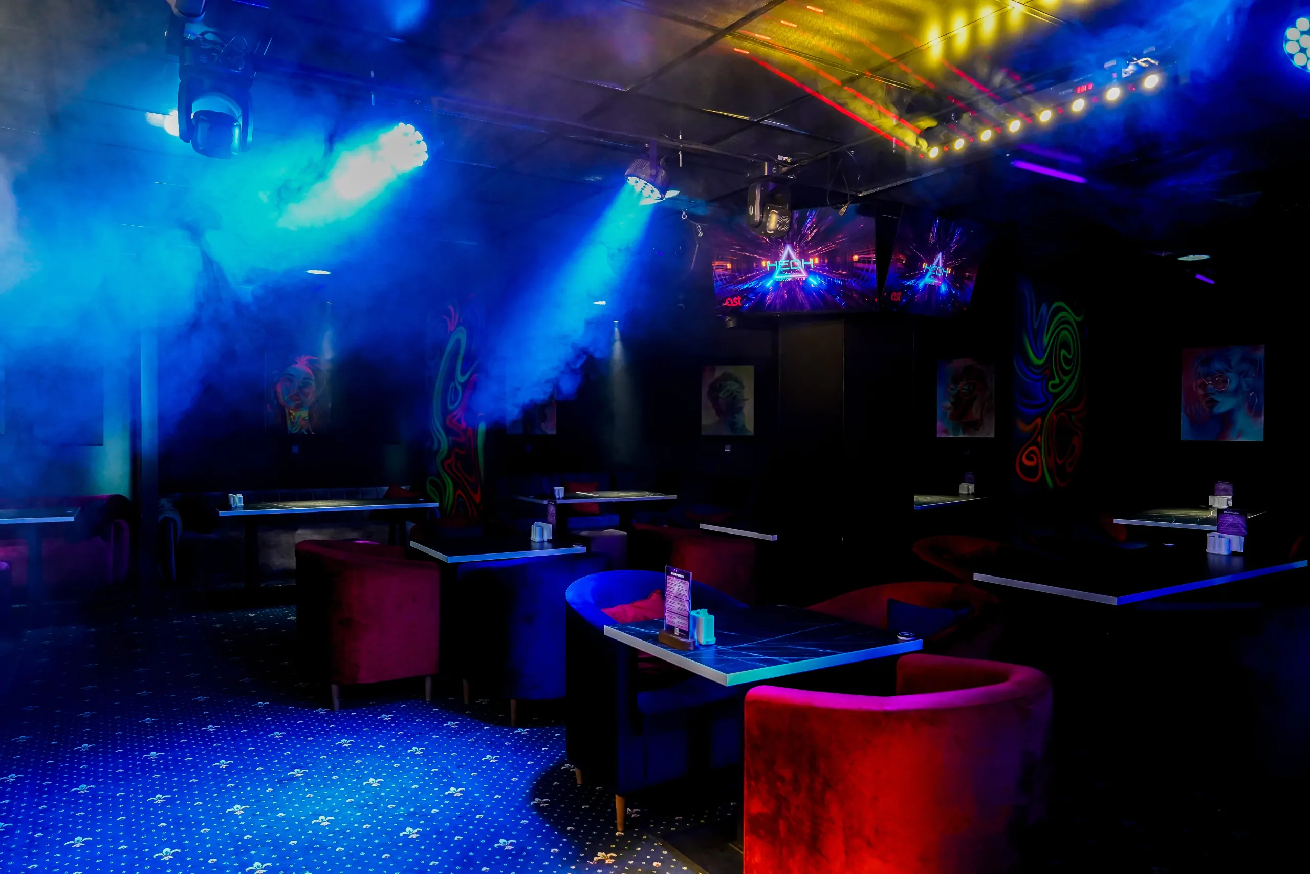 Караоке клуб (бар) НЕОН Москва м. Бауманская