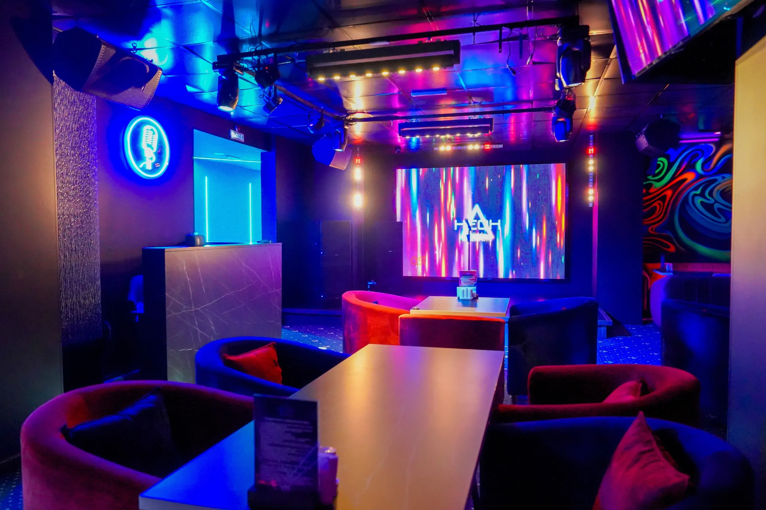 Караоке клуб (бар) НЕОН Москва м. Бауманская