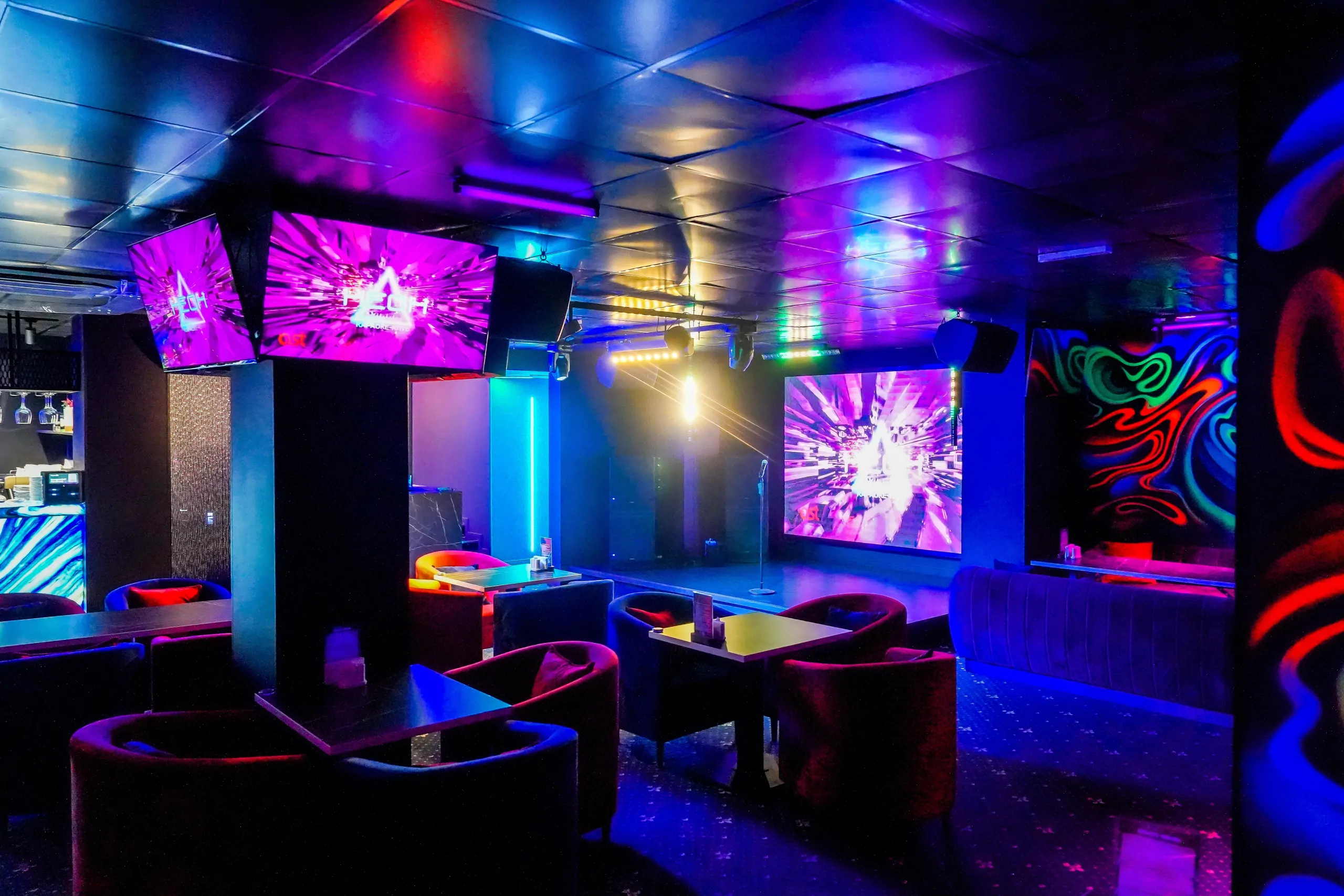 Караоке клуб (бар) НЕОН Москва м. Бауманская